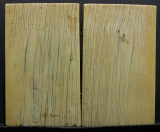 Diptych, 1 register, 1 arch across (plaquettes) (Back)