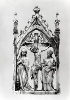 Gabled openwork panel (probably a pax), 1 register, 1 arch across (plaque ajourée; baiser de paix) (Front)