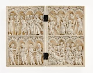 Diptych, 2 registers, 4 arches across (frise d'arcatures) (Front)