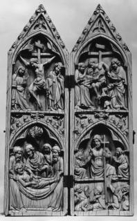 Gabled diptych, 2 registers, 1 arch across (Front)