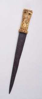 Dagger handle (Front)