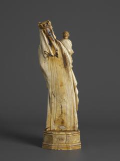Statuette (Back)