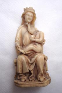 Statuette (Front)