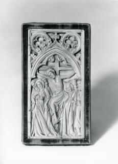 Wing, right (fragment of a diptych?), 1 register, 1 arch across (plaquette) (Front)