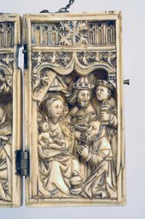 Diptych, 1 register, 1 ogee arch across (plaquettes) (Wing, right)