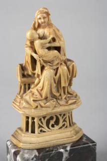 Statuette (Front)