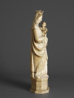 Statuette (Side)