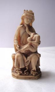 Statuette (Front)