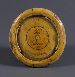 Mirror case, frame of 4 lobes, quatrefoil (valve de miroir; quatre-feuilles) (Back)