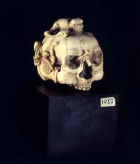 Rosary bead (?) (Front)