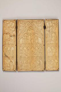 Triptych. 3 registers, with arches (frise d'arcatures) (Front, open)