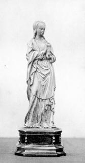 Statuette (Front)