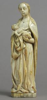 Statuette (Front)