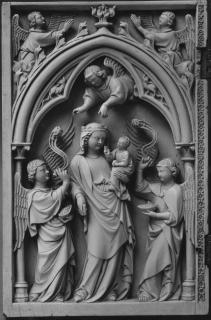 Diptych, 1 register, 1 arch across, bands of rosettes (plaquettes; décor de roses; colonnettes) (Wing, left)