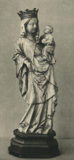 Statuette (Front)
