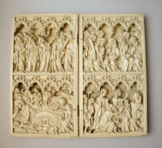 Diptych, 2 registers, 4 arches across (frise d'arcatures) (Front)