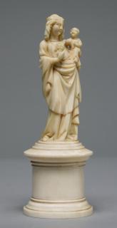 Statuette (Front)