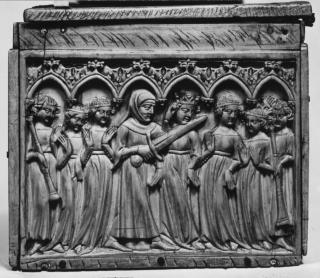 Casket with arches and quatrefoils (coffret; quatre-feuilles; frise d'arcatures) (End, left)