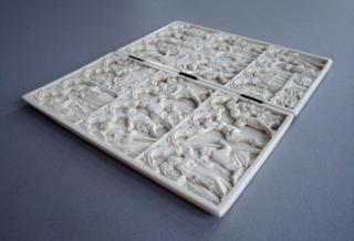 Diptych, 3 registers, 4 arches across (frise d'arcatures; colonnettes) (Side)
