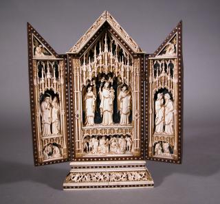 Gabled triptych, 2 registers, with arches (Front, open)