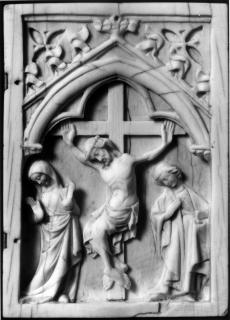 Wing, right (fragment of a diptych), 1 register, 1 arch across (plaquette) (Front)