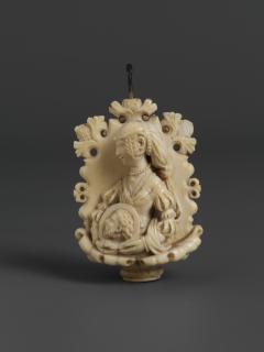 Rosary bead, 2 faces (chapelet) (Side 1)