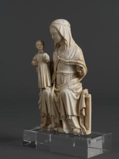 Statuette (Front)