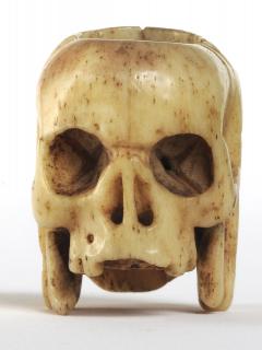 Rosary bead, 2 faces (chapelet) (Side 2)