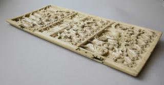 Diptych, 3 registers, 6 arches across (frise d'arcatures) (Side)