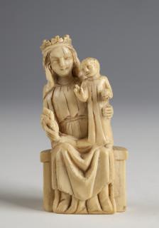 Statuette (Front)
