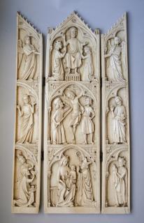 Gabled triptych, 2 and 3 registers (frise d'arcatures; colonnettes) (Front)