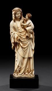 Statuette (Front)
