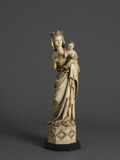 Statuette (Front)
