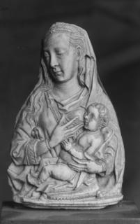 Relief (appliqué) (Front)