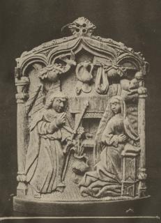 Pax, 1 register, 1 ogee arch across (baiser de paix) (Front)
