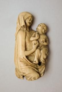 Relief (appliqué) (Front)