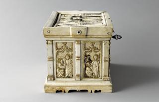 Casket, ogee arches (coffret; box; boite) (End, left)