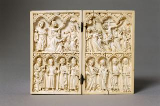 Diptych, 2 registers, 3 and 4 arches across (frise d'arcatures) (Front)
