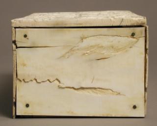 Casket, with quatrefoils (coffret; quatre-feuilles) (End)