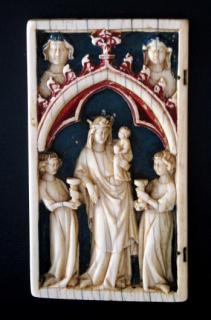 Wing, left (fragment of a diptych), 1 register, 1 arch across (plaquette) (Front)