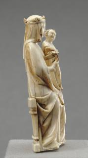 Statuette (Side)