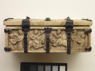 Casket, with arches (coffret; frise d'arcatures) (Body, front)