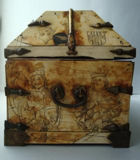 Casket with pitched lid (coffret); known as 'Arqueta de los Reyes' (Kings' Casket) (End, left)