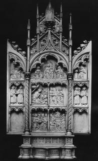 Triptych, 3 registers, with arches (tabernacle; colonnettes; frise d'arcatures) (Front (open))