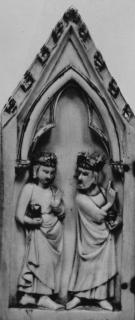 Gabled diptych, 1 register, 1 arch across (Wing, left)