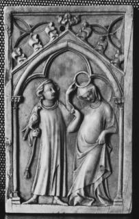 Double-sided writing tablet cover, 1 register, 1 arch across (plaquette; tablette à écrire; colonnettes) (Front)