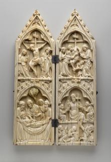 Gabled diptych, 2 registers, 1 arch across (Front)