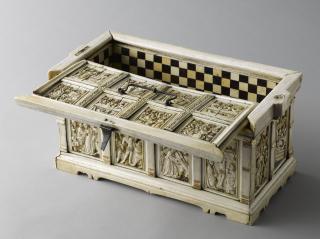 Casket, ogee arches (coffret; box; boite) (Open)