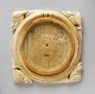 Mirror case, frame of 8 lobes (valve de miroir) (Back)