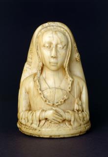 Rosary bead, 2 faces (Side 1)